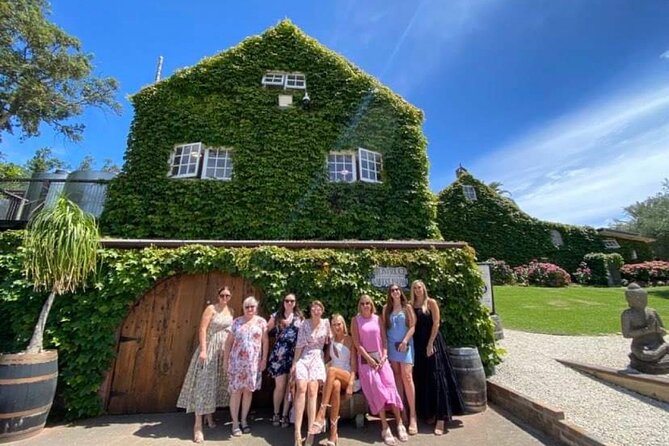 Waiheke Island Wine Tour with Scenic Vineyards & Tastings - The guides make the group feel less anonymous