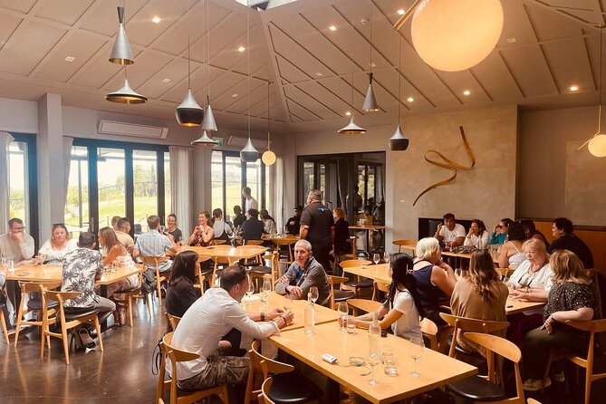 Waiheke Island Wine Tour with Scenic Vineyards & Tastings - The five-hour standard route: four wineries and a proper lunch stop