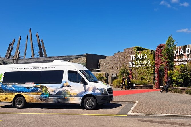 Waitomo Caves & Rotorua - Te Puia Small-Group Tour from Auckland - The Rotorua city drive