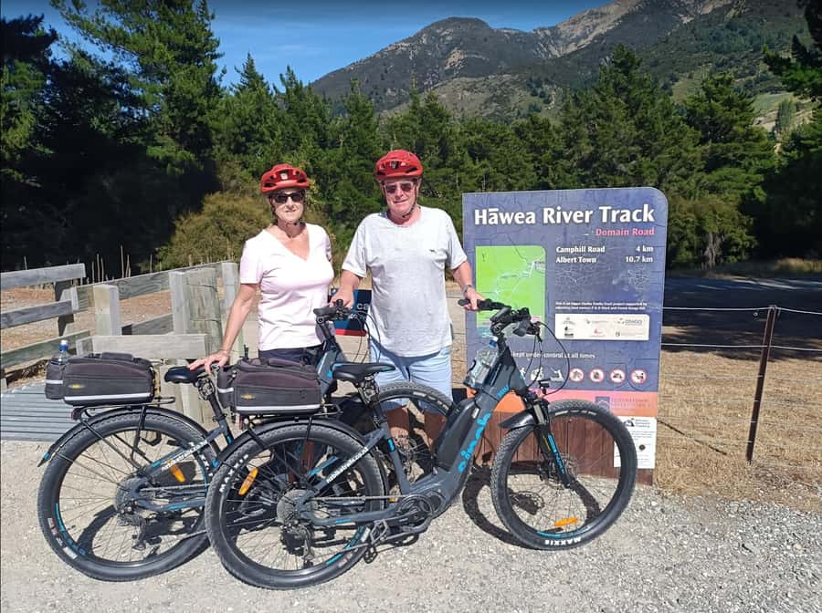 Wānaka And Hāwea: Trail Ride on Bike or E-Bike - Who will enjoy this ride most