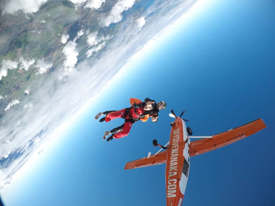 Wanaka: Tandem Skydive Experience - What happens from check-in to the aircraft