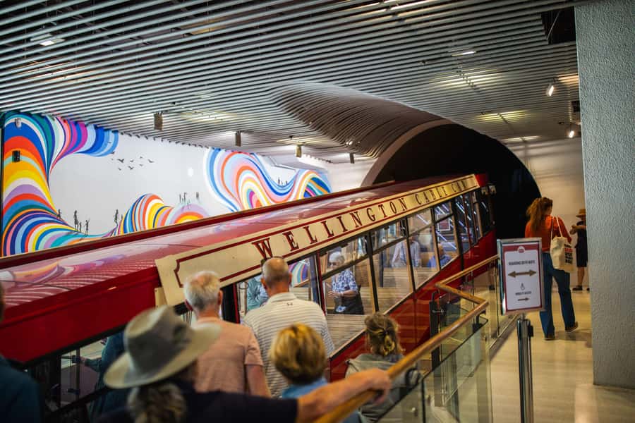 Wellington: Guided City Tour with Cable Car Ticket - The cable car and the fourth viewpoint