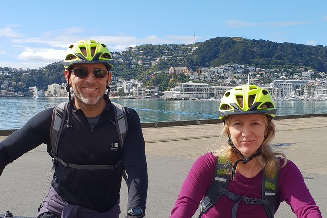 Wellington Guided eBike Tour-Cruise Shore Excursion - Coffee, tea, or ice cream at Cog Park