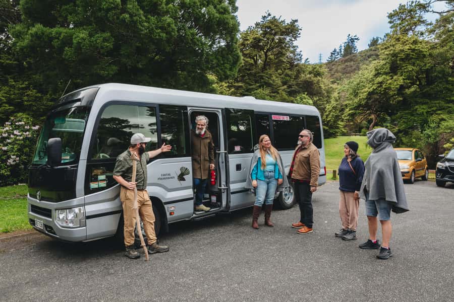 Wellington: Original LOTR Full-Day Tour with Weta & Lunch - Key points at a glance