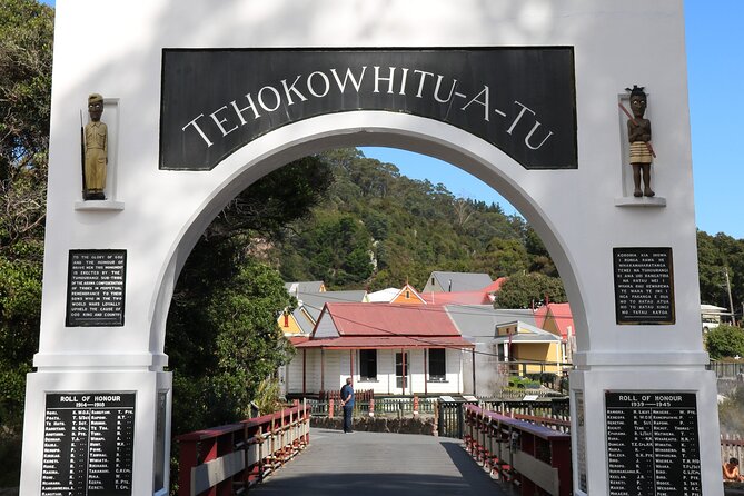 Whakarewarewa Village Guided Tour - Why Whakarewarewa feels different from a standard geothermal stop