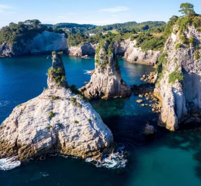 2-Hour Cathedral Cove and Volcanic Coast Cruise